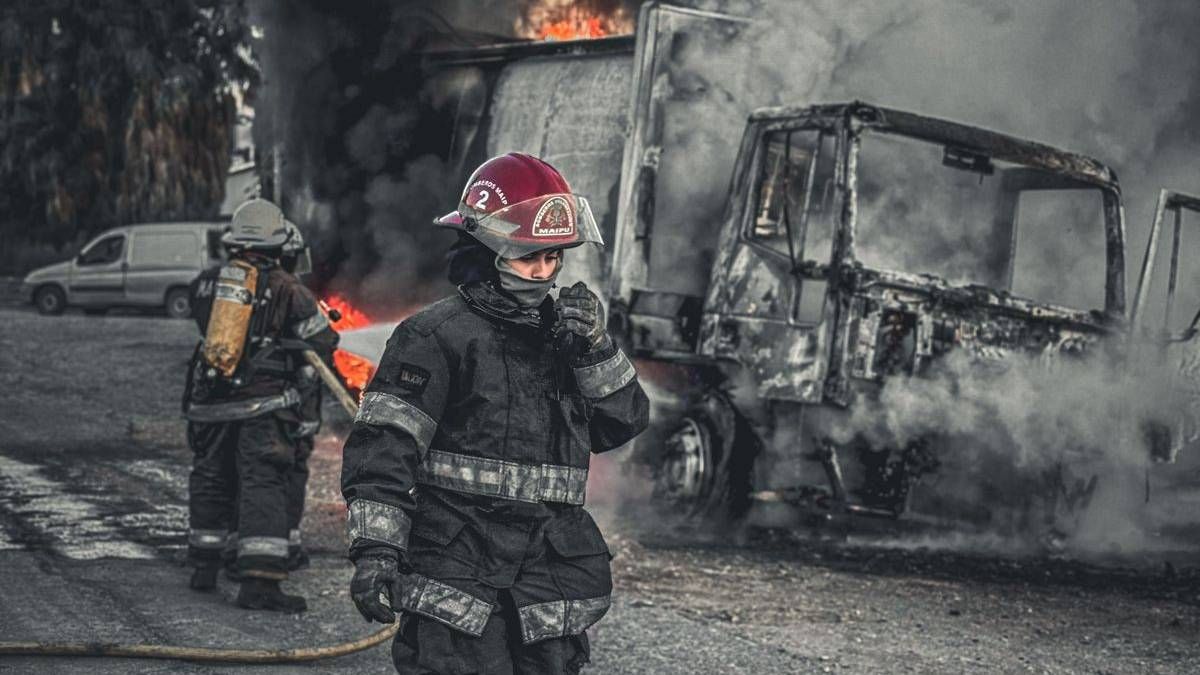 Agustina no le teme a nada. Vive muy cerca del cuartel de Maipú y allí se crió. Agustina no le teme a nada. Vive muy cerca del cuartel de Maipú y allí se crió.