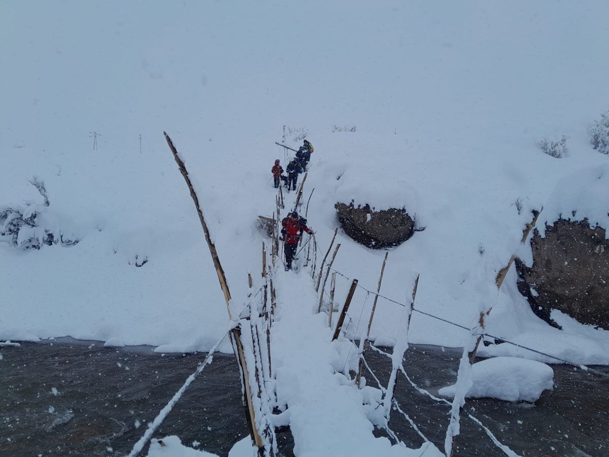 La imagen es elocuente. Impresionante acumulación de nieve.