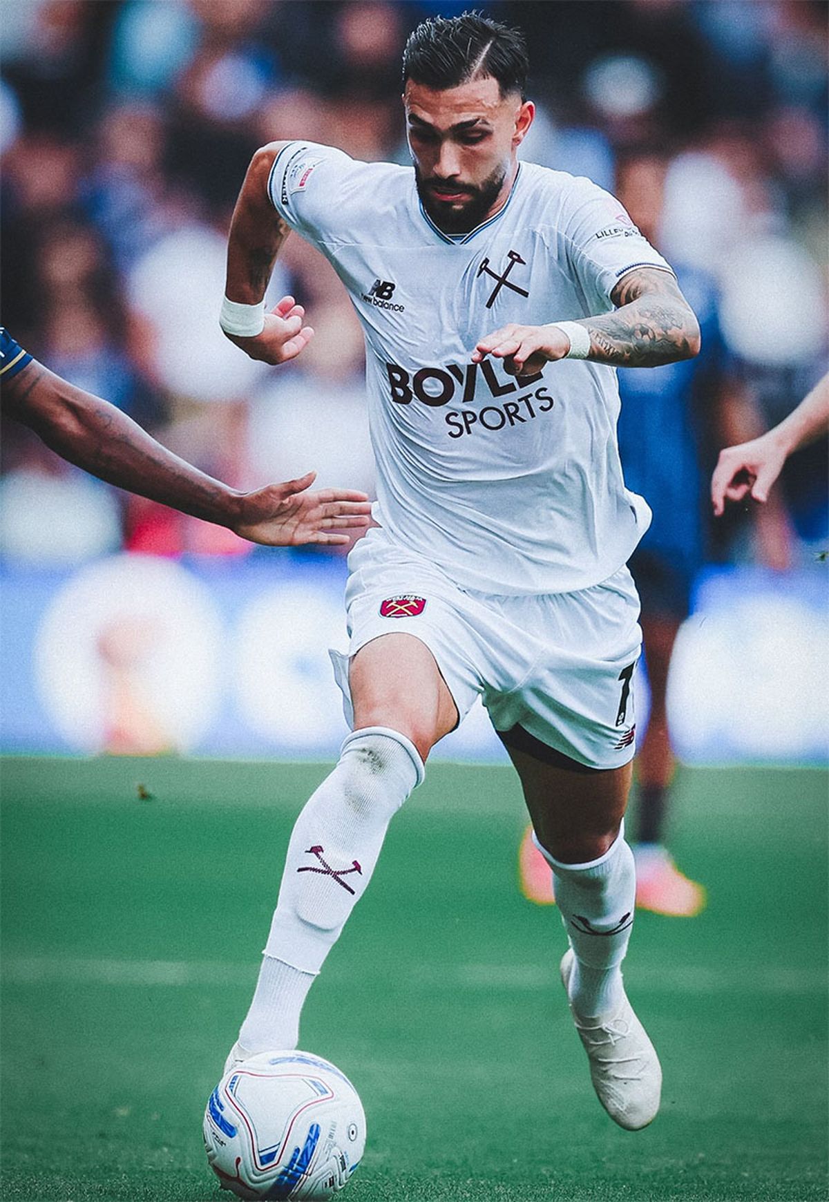 Taty Castellanos la rompe en el West Ham.