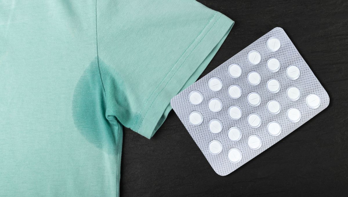 El truco casero que hará tu vida más sencilla: cómo limpiar las manchas de sudor usando 2 aspirinas