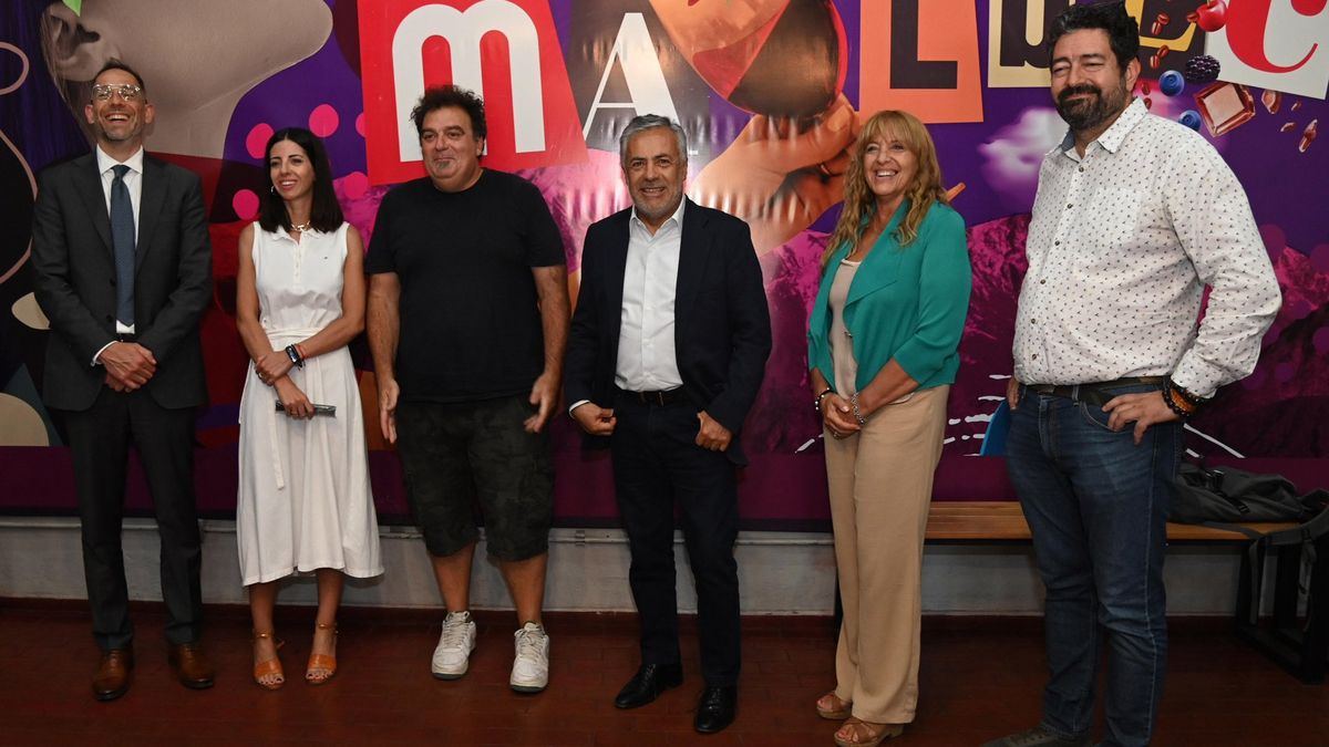 Alfredo Cornejo acompañó la firma del convenio con Wine of Argentina que se llevó a cabo en La Enoteca. Alfredo Cornejo acompañó la firma del convenio con Wine of Argentina que se llevó a cabo en La Enoteca.