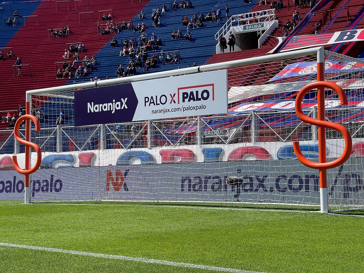 Naranja X regala un millón de pesos por cada pelota que pegue en el palo.