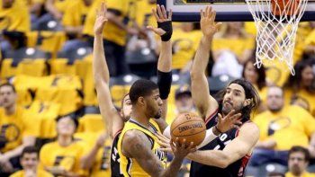 Una buena para Scola: los Raptors se recuperaron en su visita a Indiana