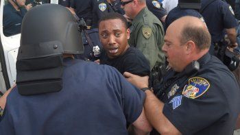 Baltimore le pagará 6.4 millones de dólares a la familia del joven Freddie Gray