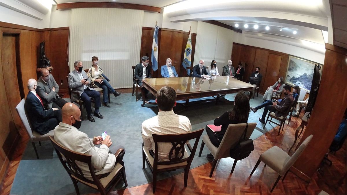 ¿Cuánto vale una foto de la Suprema Corte de Justicia de Mendoza?