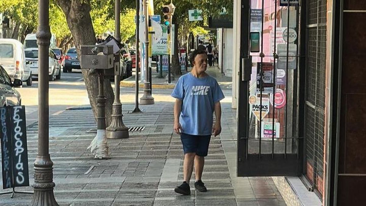 Ramón pasea por las calles de Tupungato y tiene miles de amigos. Ramón pasea por las calles de Tupungato y tiene miles de amigos.