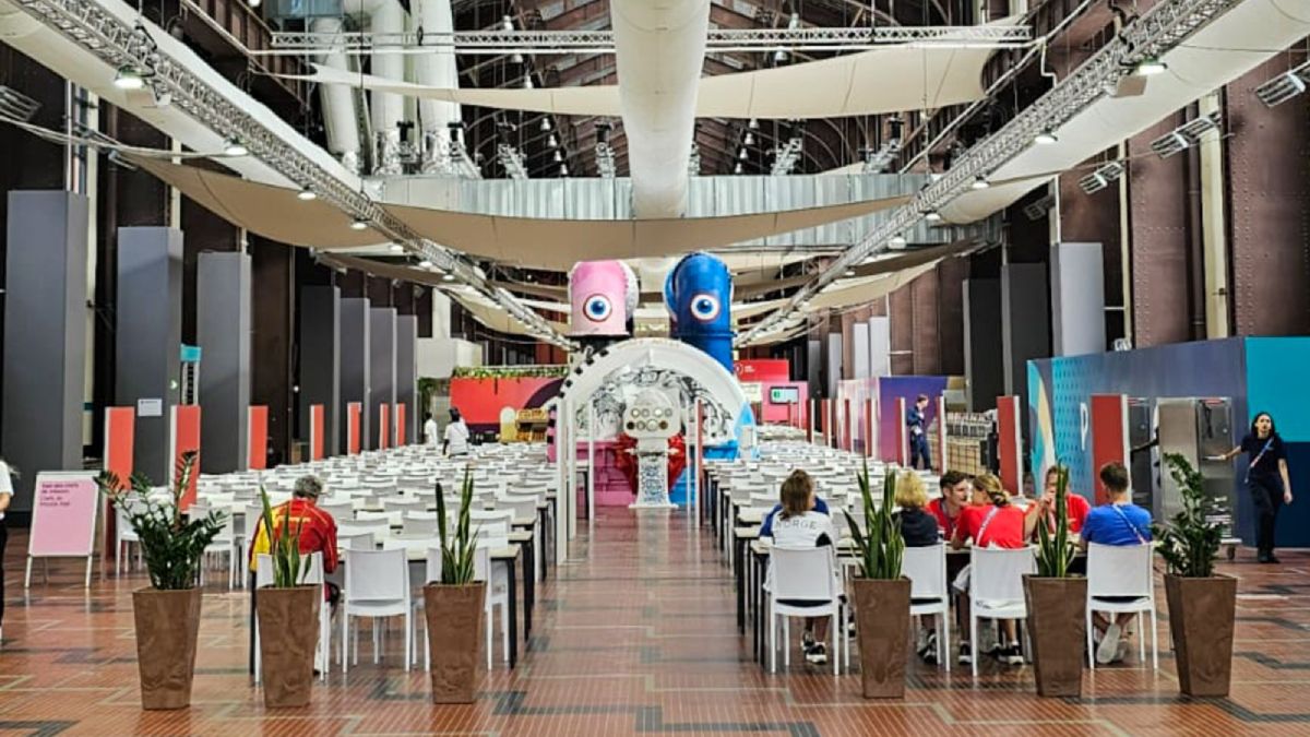 Vista del comedor de la Villa Olímpica central de los Juegos Olímpicos París 2024. Vista del comedor de la Villa Olímpica central de los Juegos Olímpicos París 2024.