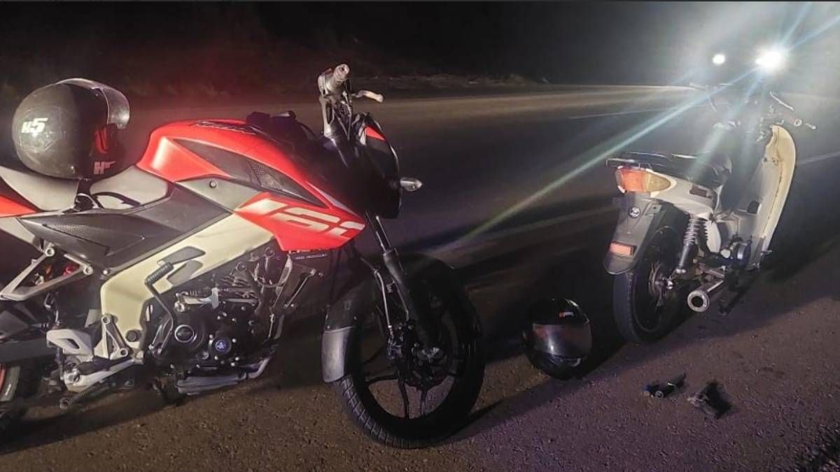 Una de las motos secuestradas tras la persecución en El Carrizal tenía pedido de secuestro por haber sido robada. Una de las motos secuestradas tras la persecución en El Carrizal tenía pedido de secuestro por haber sido robada.