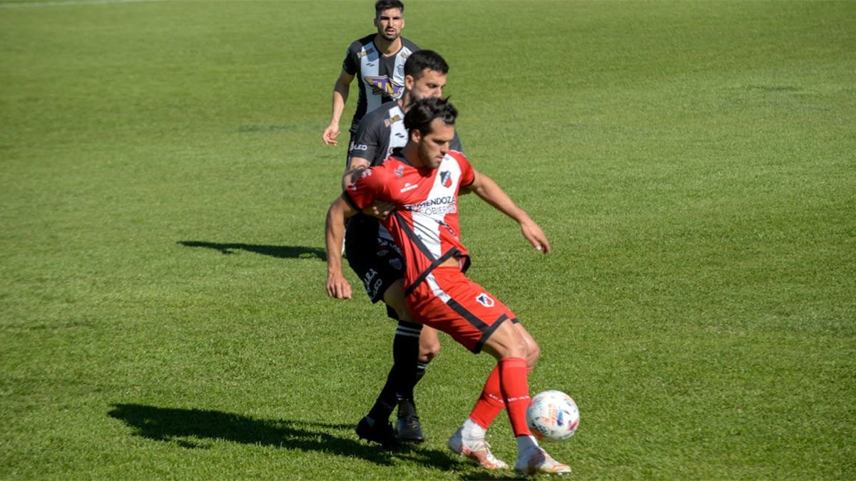 Deportivo Maipú empató con Estudiantes en un mal partido
