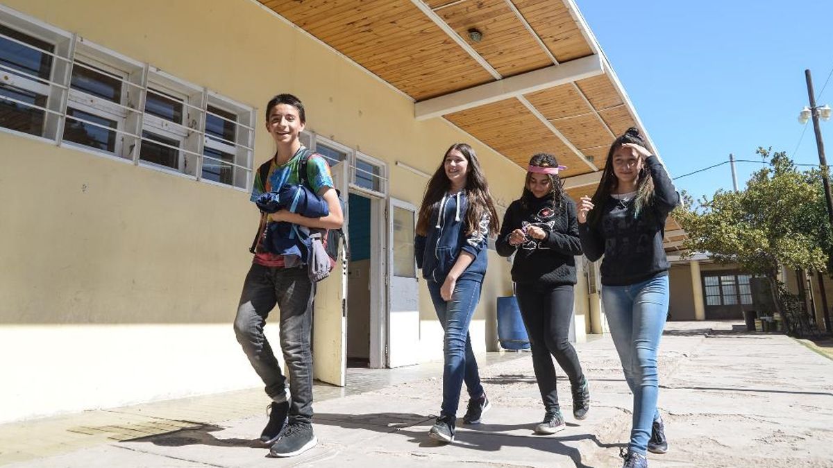 Estudiantes logaron aprobar materias pendientes.