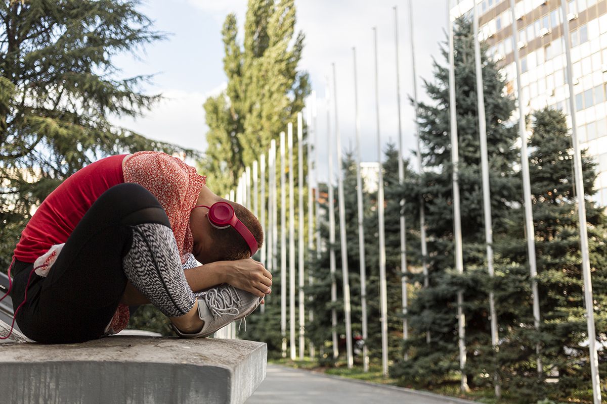 Según la Mayo Clinic realizar una actividad física regular la mayoría de los días de la semana, ayuda a controlar el estrés. Crédito: Freepik. Según la Mayo Clinic realizar una actividad física regular la mayoría de los días de la semana, ayuda a controlar el estrés. Crédito: Freepik.