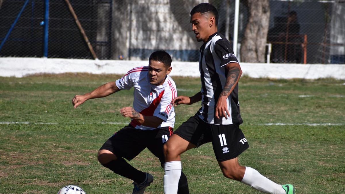 El Lobo goleó 4 a 1 al equipo que dirige Aldo Bolado.