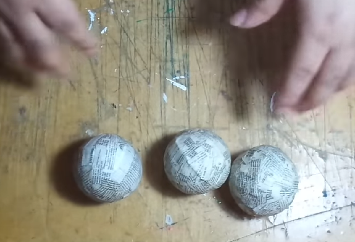 As&iacute; quedar&aacute;n tus esferas recicladas. Las podr&aacute;s decorar a tu elecci&oacute;n.