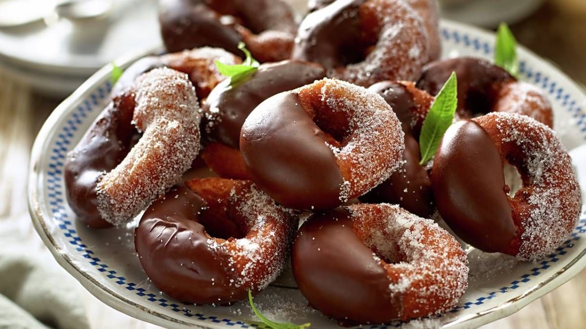 Recetas: rosquillas de chocolate súper fáciles y exquisitas, sin gluten, sin harina y sin azúcar.