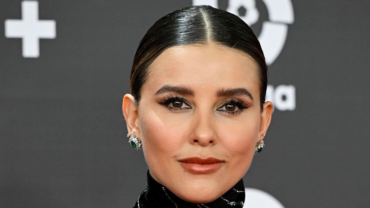 La actriz Paulina Goto interpreta a Regina en la película de Netflix.