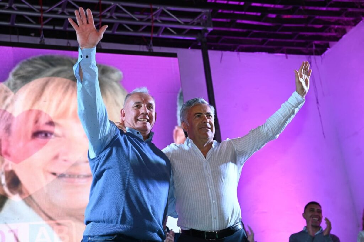 Alfredo Cornejo y el precandidato a intendente Mauricio Di Césare.