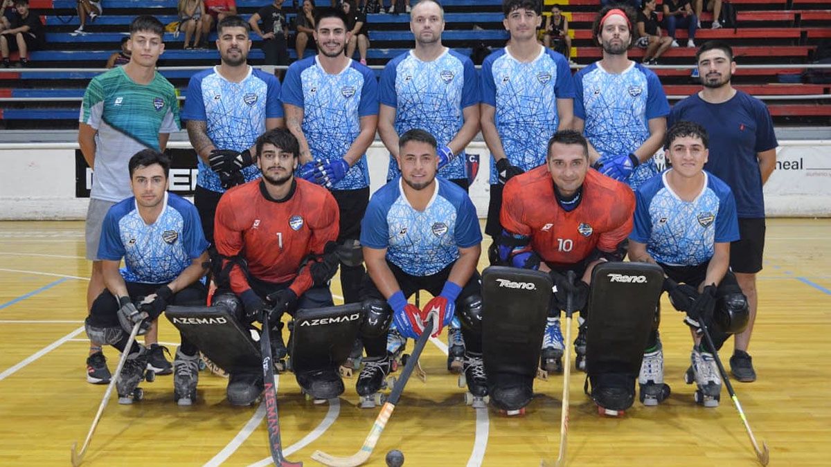 Petroleros juega una de las semidinales del Vendimia de hockey sobre patines.