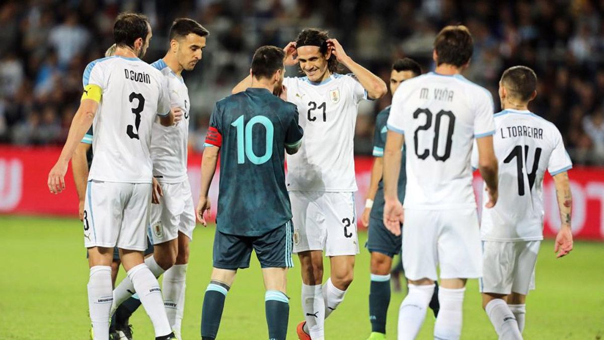 Cavani reveló detalles de su pelea con Messi