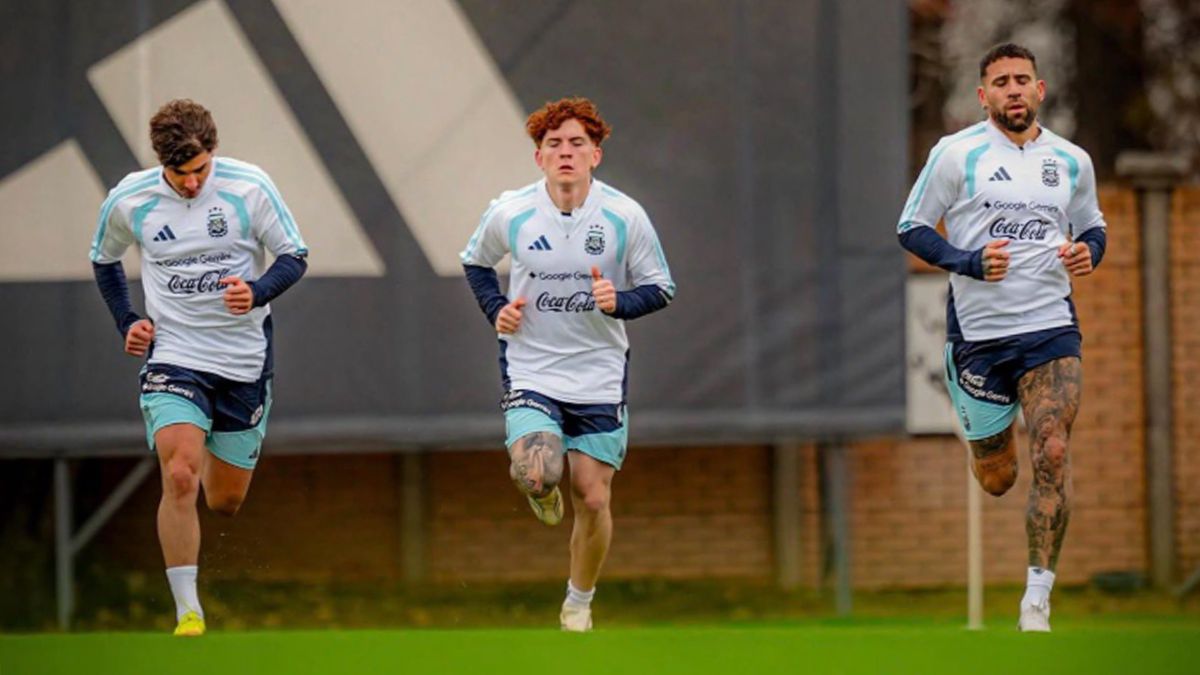 Barco, uno de los debutantes, junto a Julián Álvarez y Otamendi.