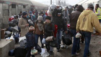 Buscan nacionalizar  a un millón de personas en Estados Unidos