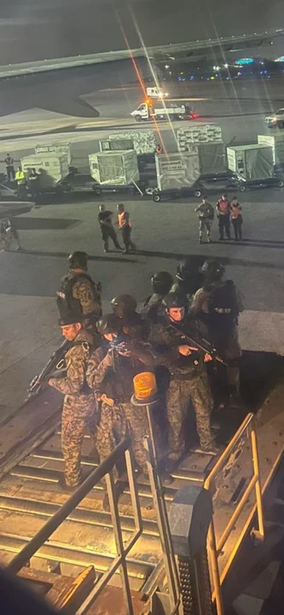 Una vez que el avión aterrizó de emergencia, la PSA inspeccionó la aeronave en busca de cualquier anomalía y no encontró nada. El vuelo fue reprogramado. Una vez que el avión aterrizó de emergencia, la PSA inspeccionó la aeronave en busca de cualquier anomalía y no encontró nada. El vuelo fue reprogramado.