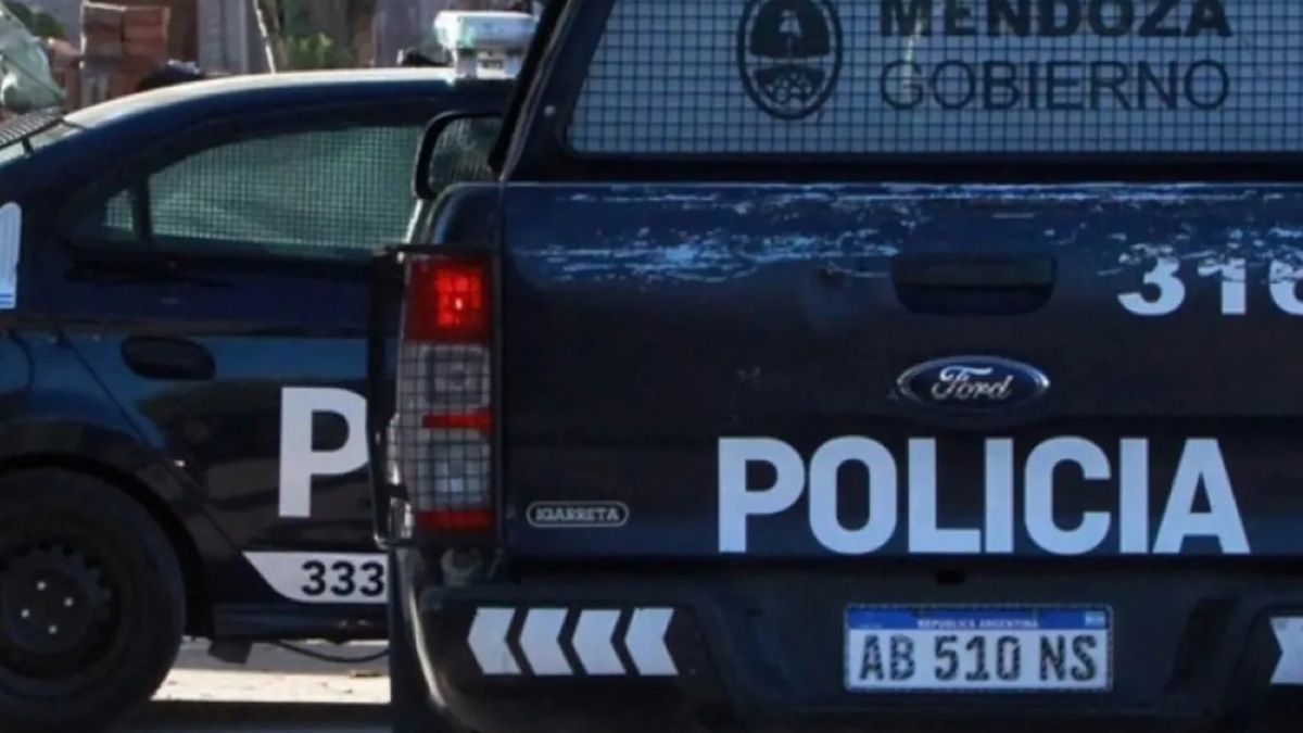 Accidente en San Carlos: un joven resultó con graves heridas al volcar su auto