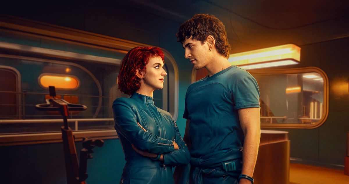 Carlos Santos y Montse Guallar. Son dos de los actores españoles que tienen un papel protagónico en la serie, El refugio atómico. Carlos Santos y Montse Guallar. Son dos de los actores españoles que tienen un papel protagónico en la serie, El refugio atómico.