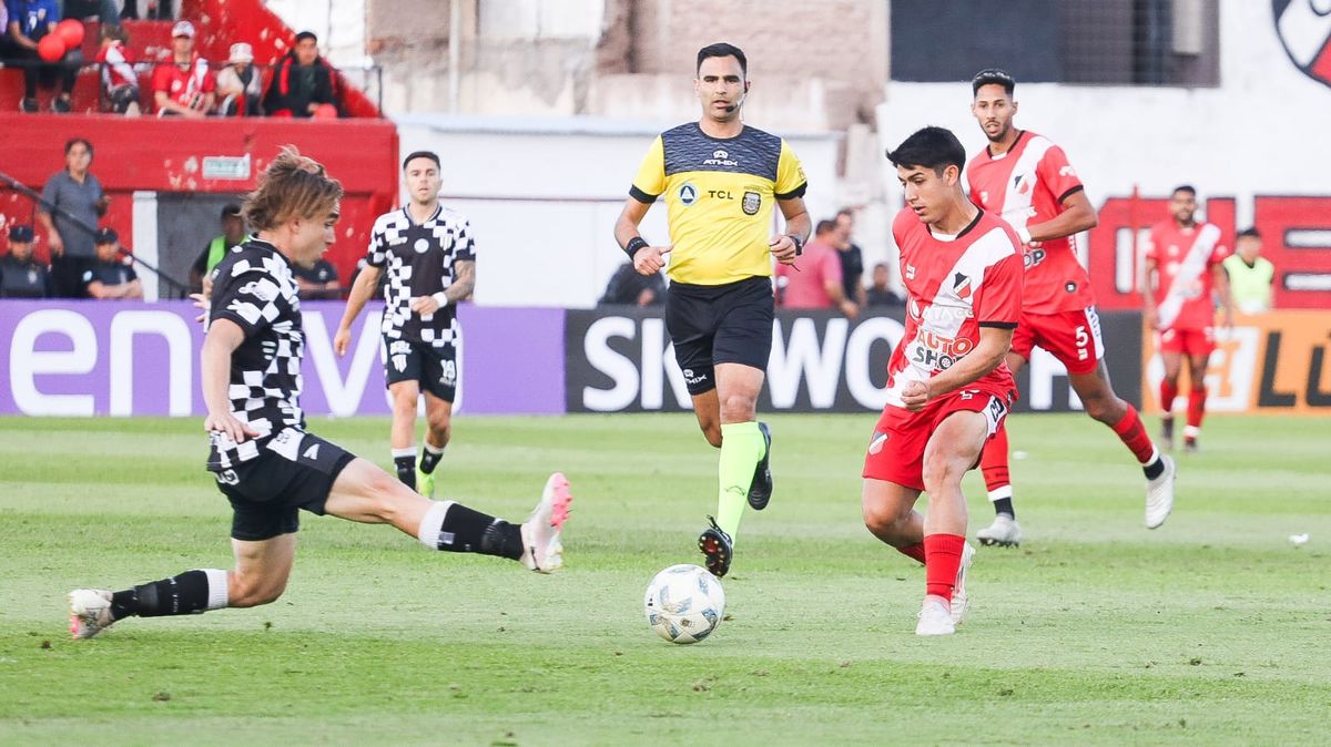 Gimnasia creció en juego en el segundo tiempo. 