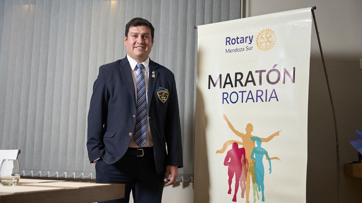 Joel Salvatierra, gobernador del distrito 4851 para el período 2024-2025. Joel Salvatierra, gobernador del distrito 4851 para el período 2024-2025.