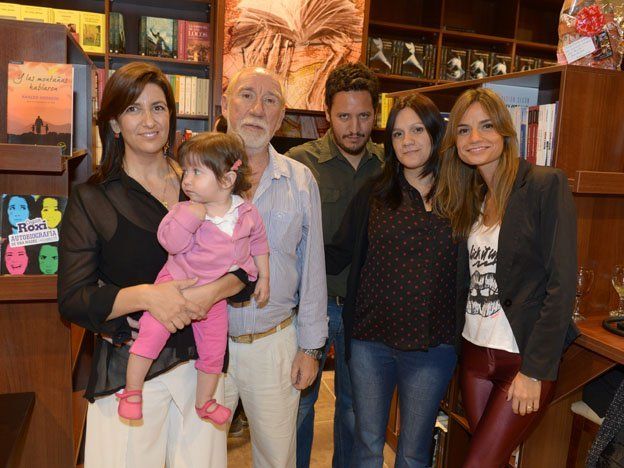 Antü invita a la lectura con un buen café