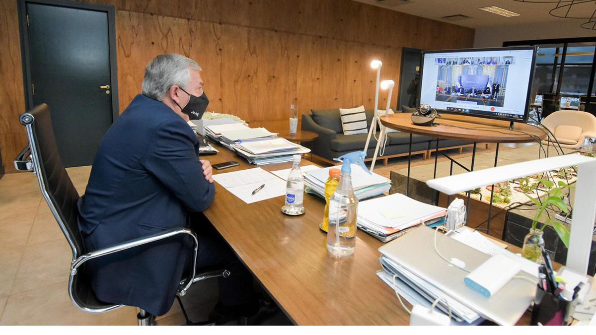 gerardo Morales en la reunión por videoconferencia con el Presidente.