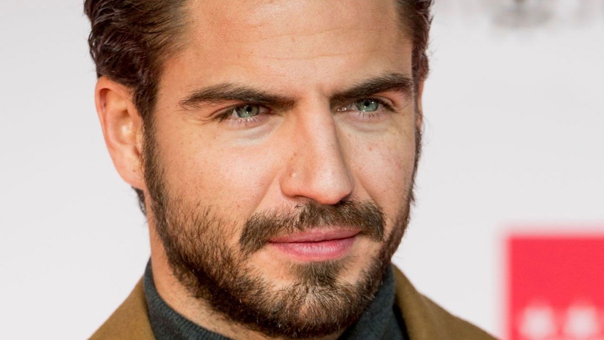 El actor Maxi Iglesias interpreta a Víctor en Valeria