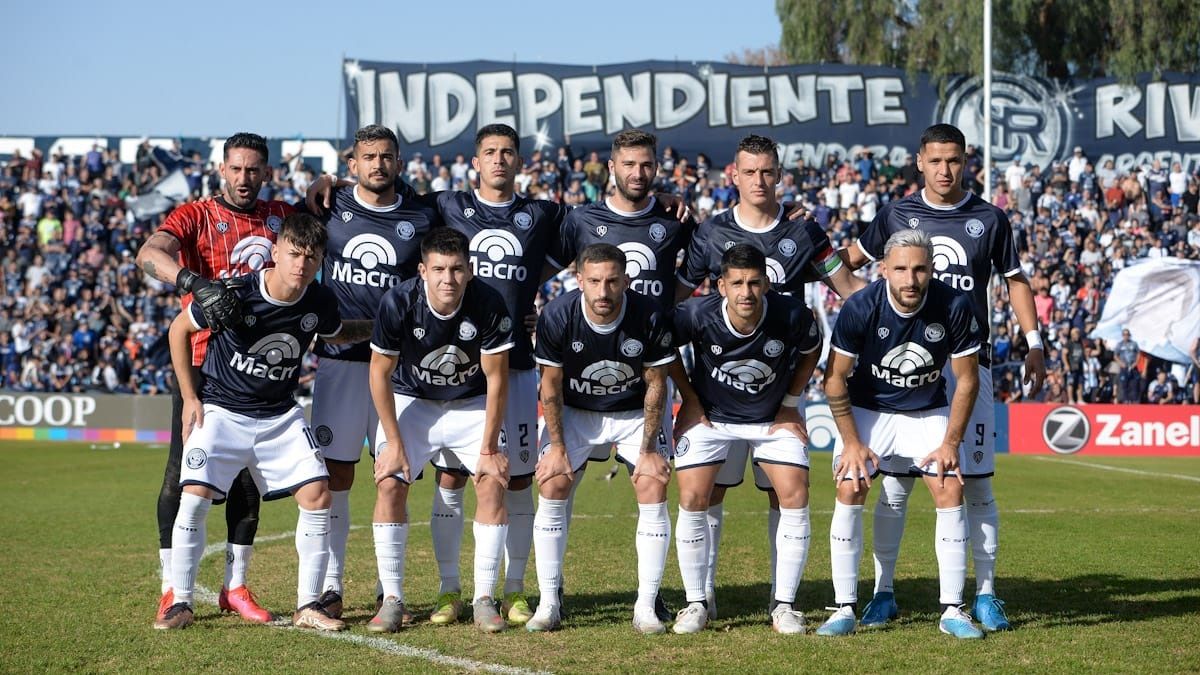 Independiente Rivadavia defenderá el liderazgo este domingo a las 19.10 ante Mitre en Santiago del Estero.