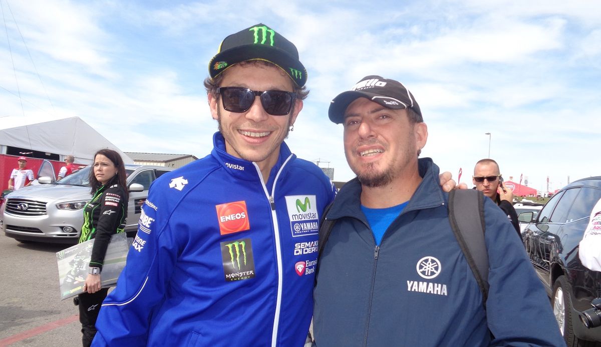 Gabriel junto a Valentino Rossi en Austin, Estados Unidos. Gabriel junto a Valentino Rossi en Austin, Estados Unidos.
