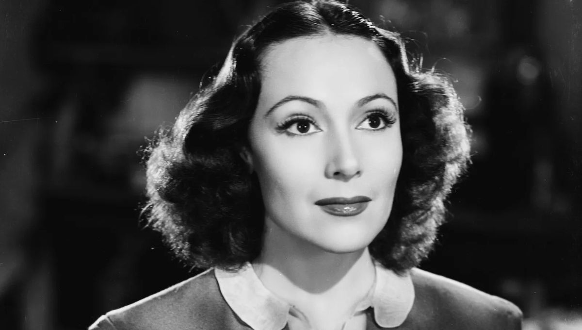 Dolores del Rio. Dolores del Rio.