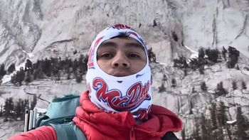 Un influencer conocido por escalar zonas peligrosas desapareció en una montaña Un influencer conocido por escalar zonas peligrosas desapareció en una montaña