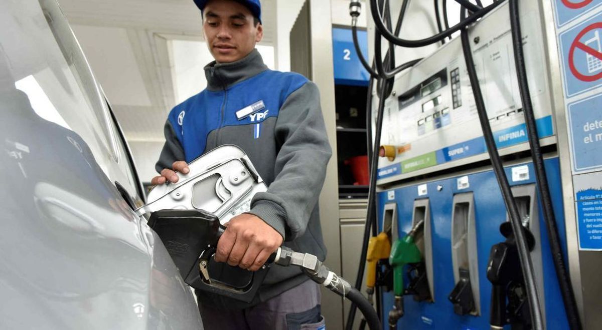 Cuáles son las estaciones de servicio YPF que venden la nafta a precios más bajos
