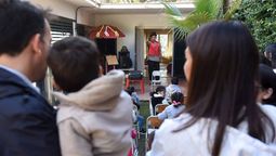 El programa forma parte del Ministerio de Educación y tiene como objetivo que adultos acompañen a niños en su proceso de desvinculación de su familia de origen. El programa forma parte del Ministerio de Educación y tiene como objetivo que adultos acompañen a niños en su proceso de desvinculación de su familia de origen.