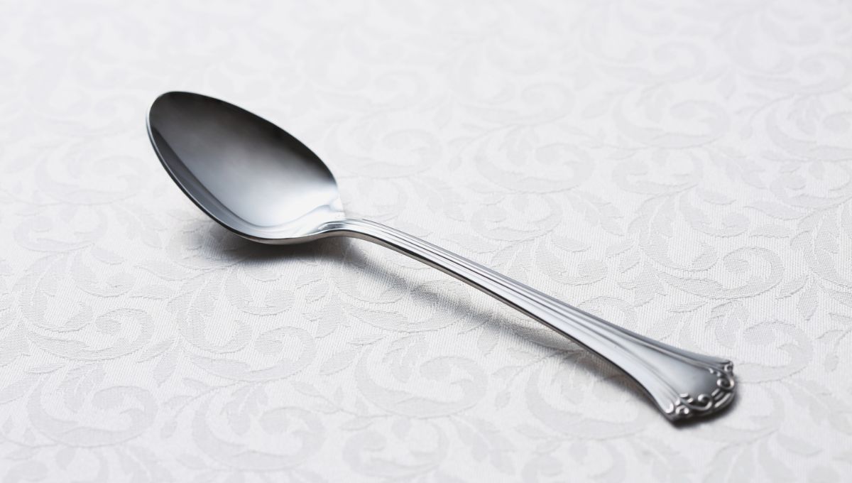 Las cucharas de acero inoxidable suelen ensuciarse por dejarlas húmedas. Las cucharas de acero inoxidable suelen ensuciarse por dejarlas húmedas. 