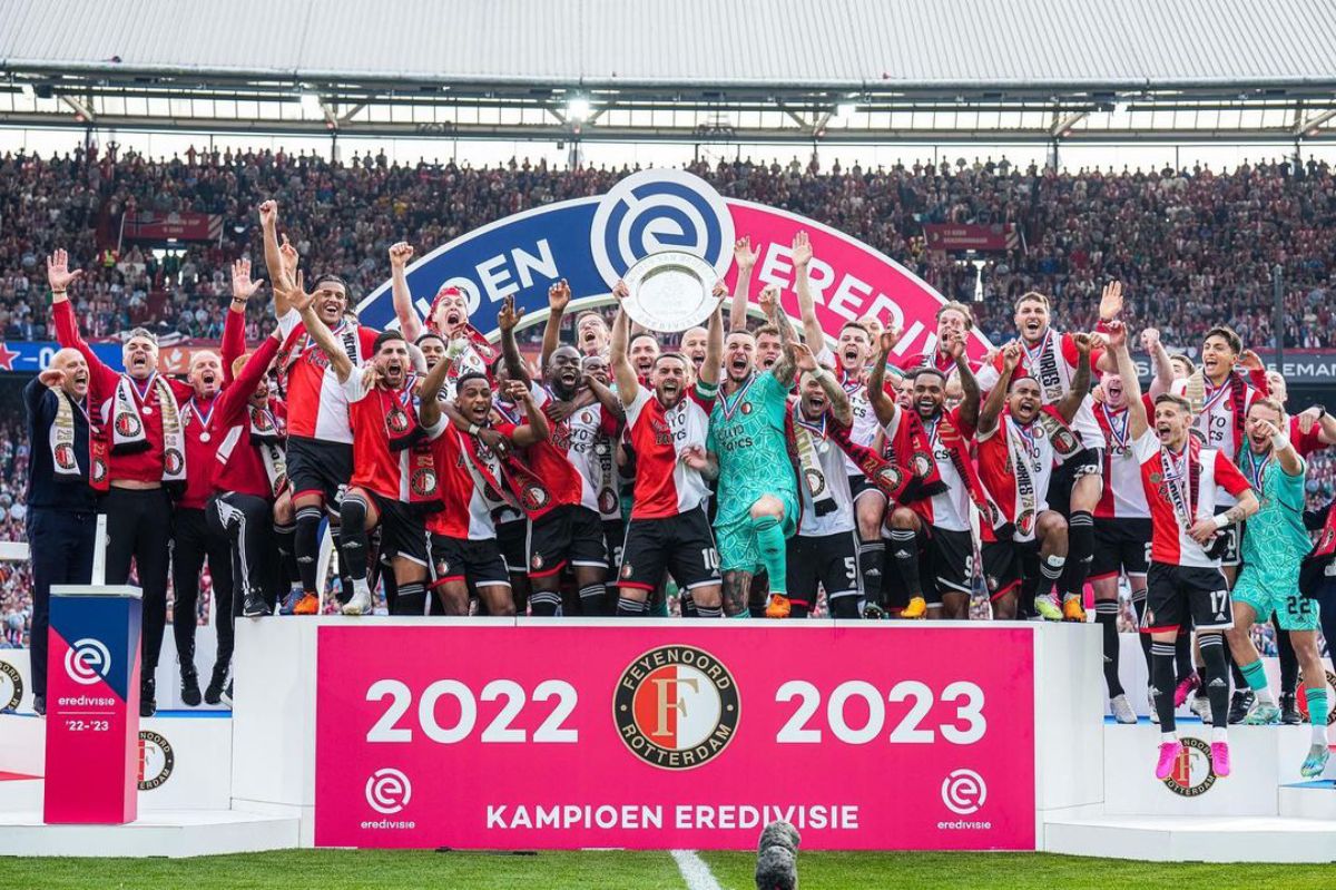 El ex Godoy Cruz Ezequiel Bullaude fue campeón de Países Bajos con Feyenoord