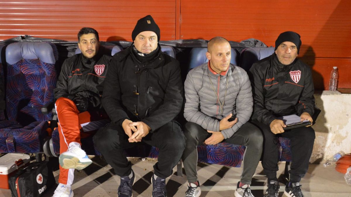 Víctor Zwenger arrancó con una victoria en el Atlético San Martín.