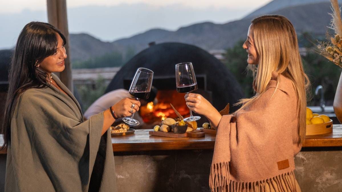 Gastronomía de fuegos, vinos premium y Dj set en formato acústico abarca la propuesta de Isidris para este invierno. Gastronomía de fuegos, vinos premium y Dj set en formato acústico abarca la propuesta de Isidris para este invierno.