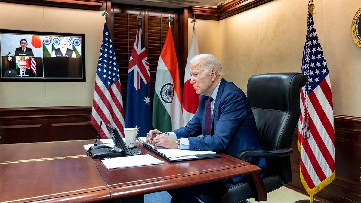 El viernes Joe Biden volará a Polonia, vecina de Ucrania y que ahora es la primera línea en lo que algunos llaman la nueva Guerra Fría.