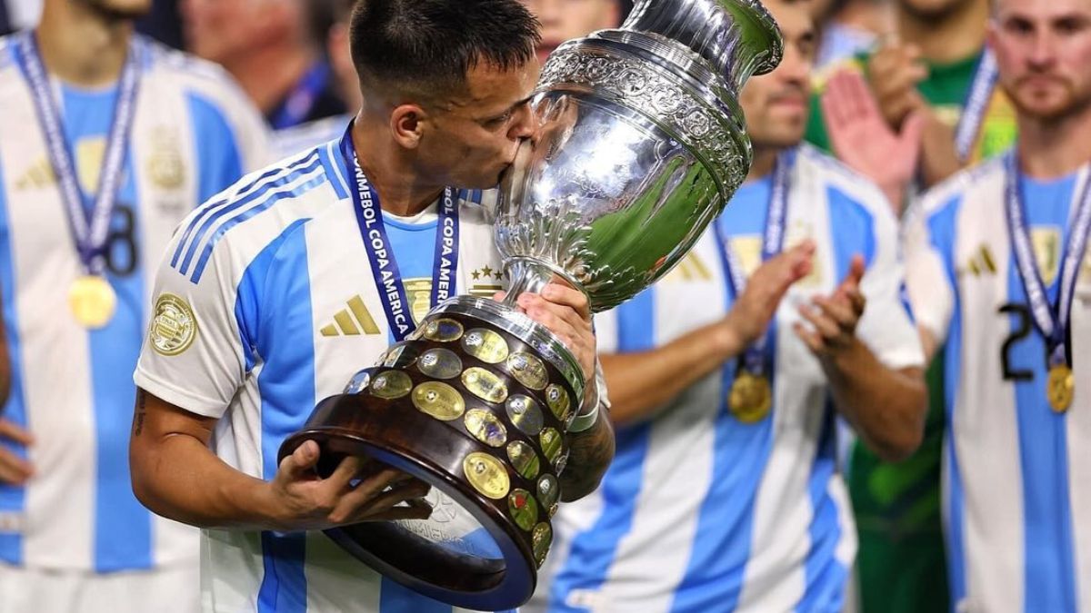 Lautaro Martínez es el argentino con más chances de ganar este lunes el Balón de Oro.