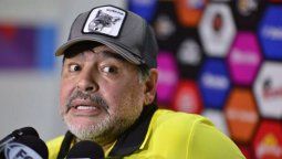 Operaron a Diego Maradona por el sangrado estomacal