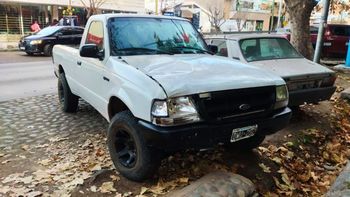Un joven de 17 años falleció tras ser embestido por el conductor de una camioneta que se fugó