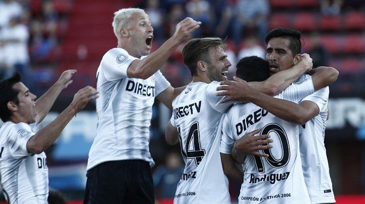 No lo para nadie: Estudiantes derrotó a San Lorenzo y sigue arriba