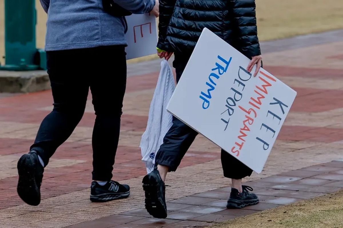 Boston, confirmó que en los últimos treinta días, detuvieron a casi 1.500 extranjeros ilegales. Boston, confirmó que en los últimos treinta días, detuvieron a casi 1.500 extranjeros ilegales.