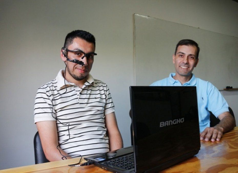 Un estudiante diseñó un mouse para personas con discapacidad motora