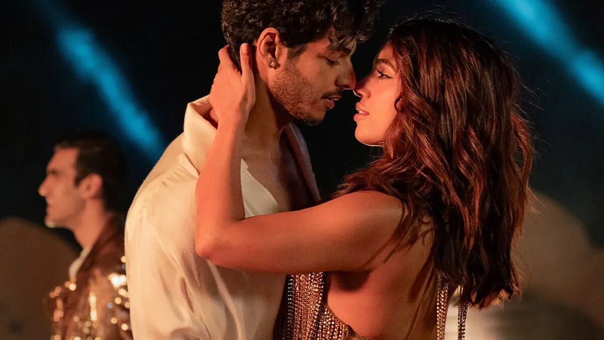 La realeza es una serie de 8 capítulos que fue grabada en palacios y fincas de la India. La realeza es una serie de 8 capítulos que fue grabada en palacios y fincas de la India.